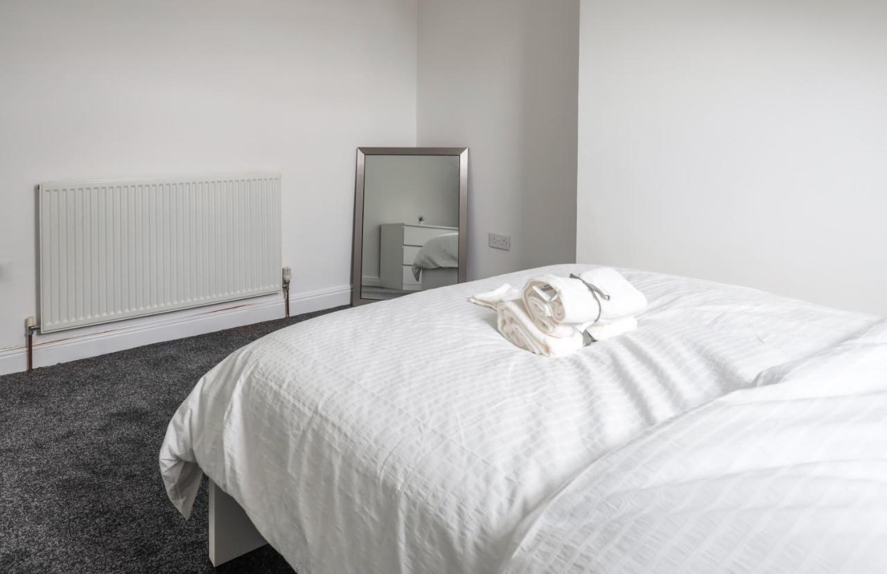 Spacious 4 Bed House In Birmingham, Suitable For Contractors Exteriör bild