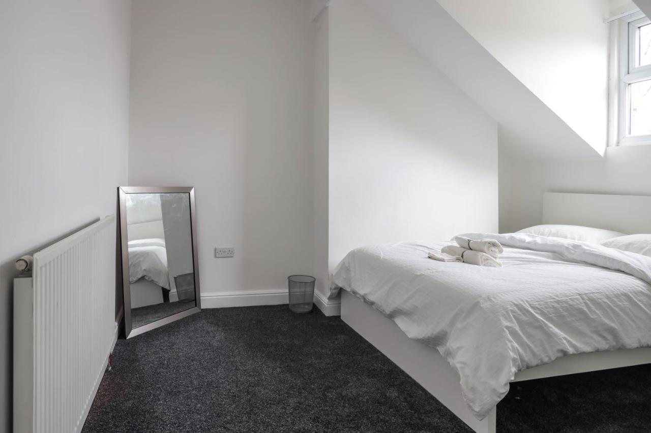 Spacious 4 Bed House In Birmingham, Suitable For Contractors Exteriör bild