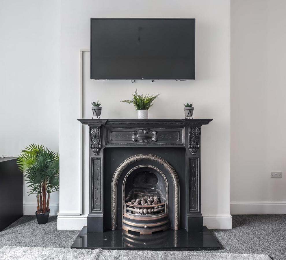 Spacious 4 Bed House In Birmingham, Suitable For Contractors Exteriör bild