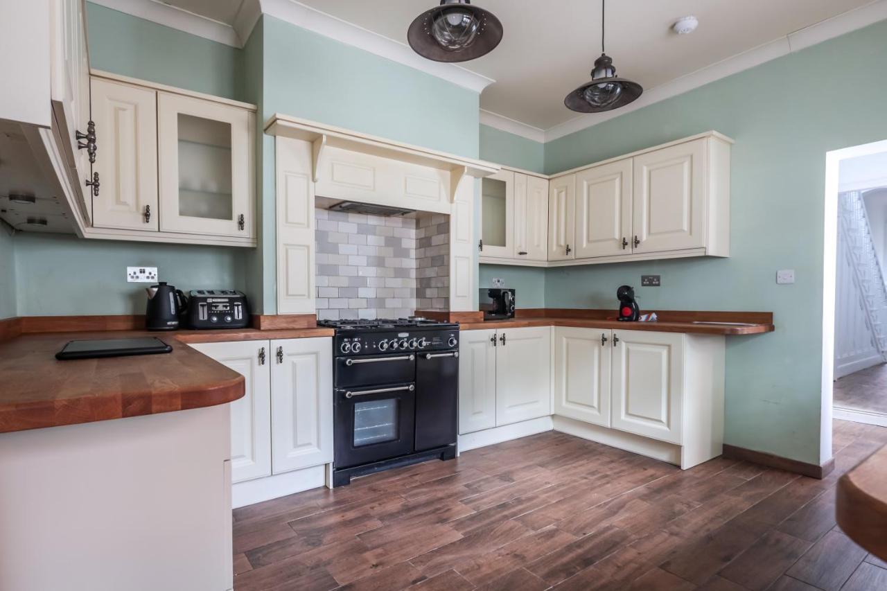 Spacious 4 Bed House In Birmingham, Suitable For Contractors Exteriör bild